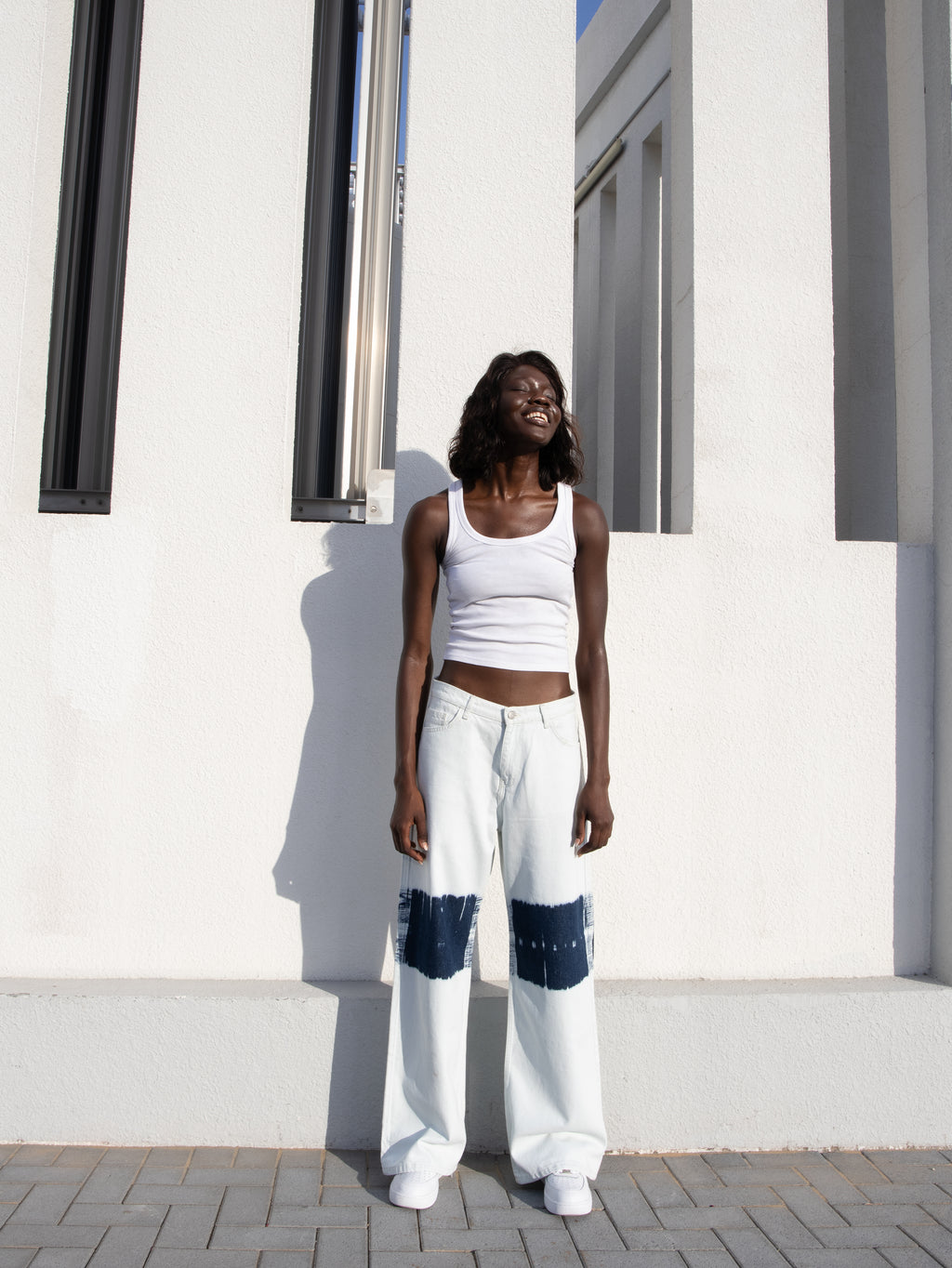 WIDE-LEG HIGH-WAIST JEANS WITH PAINTED KNEES