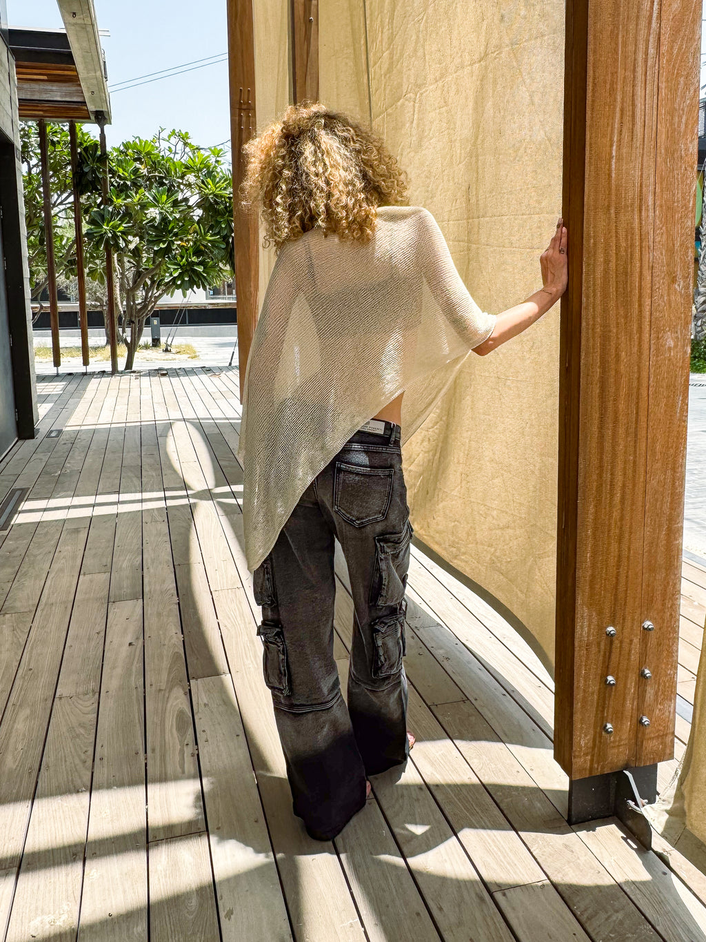 GRAY SHADE HIGH-WAIST CARGO JEANS