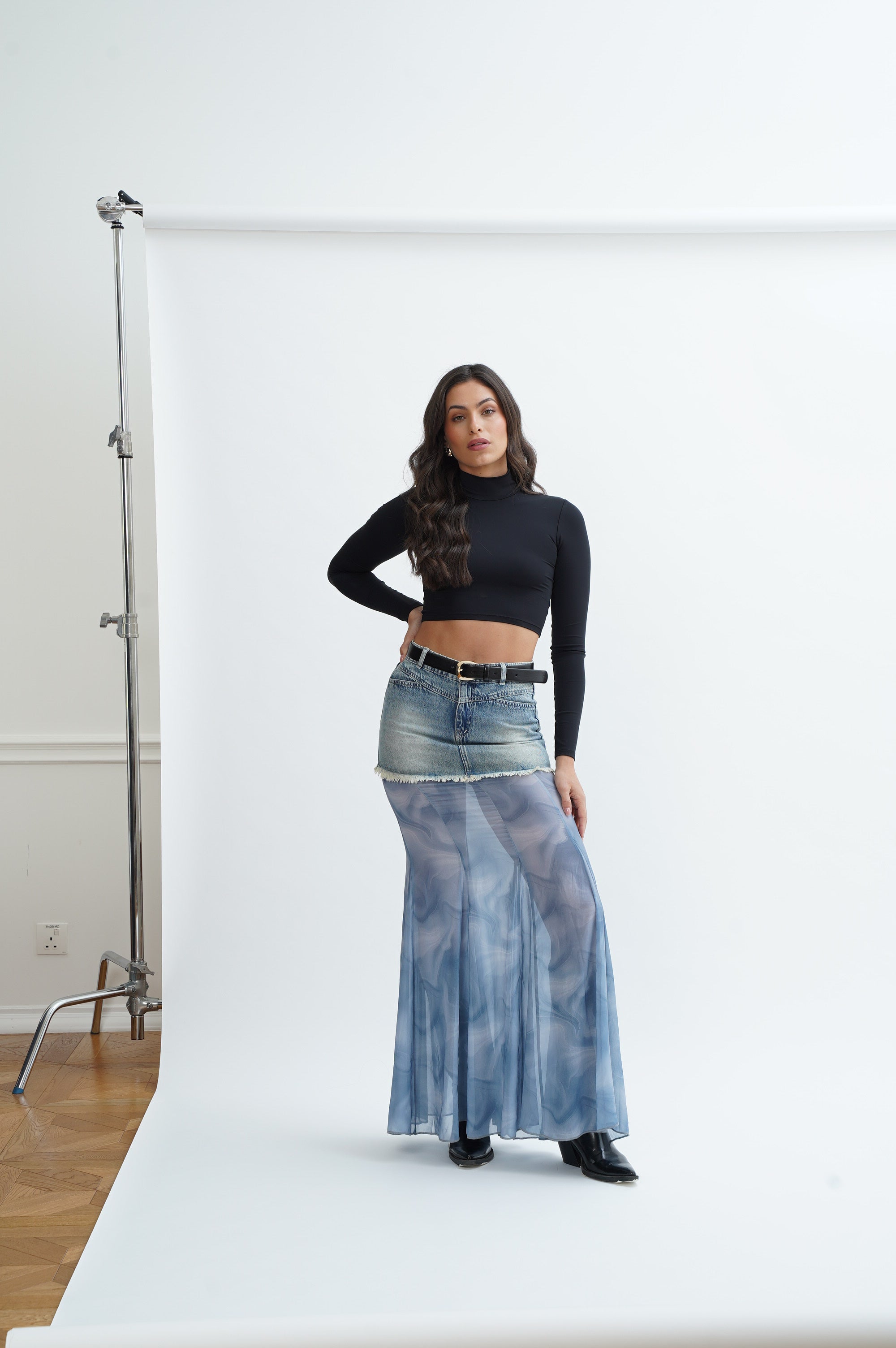 DUAL TEXTURE SKIRT